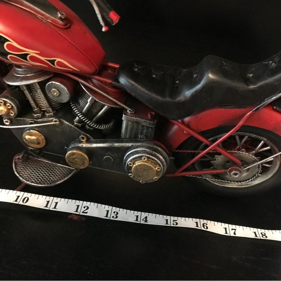 Harley Davidson Motorcycle. Collectable Metal. NEW - Picture 2 of 9